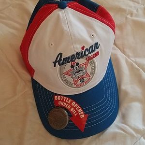 Mickey American Legend cap with bottle opener